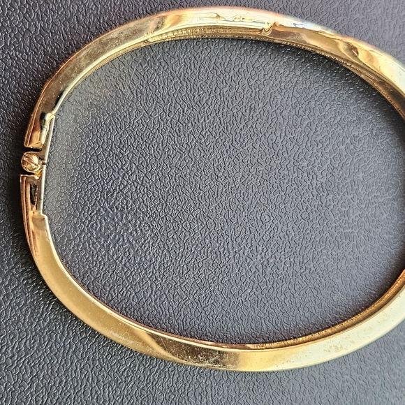 Swarovski Edith Goldtone Twist Rows Pave Hinged Bracelet - Picture 13 of 13